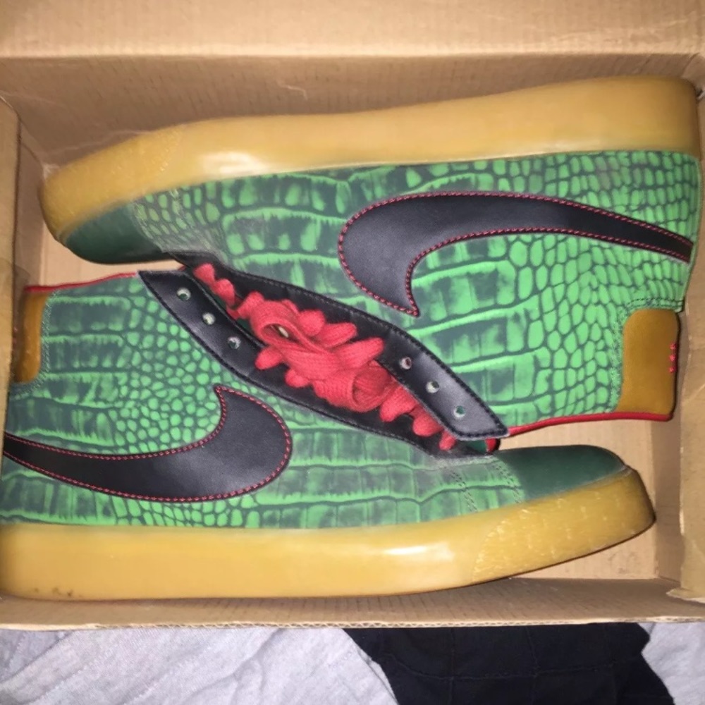 Nike blazer Godzilla size 9